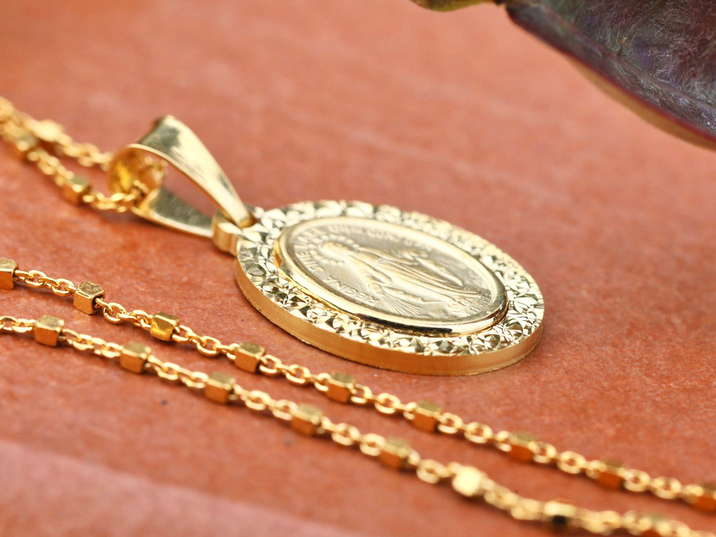 Medalla Milagrosa chapada en oro de 18 k, medalla de menta talla diamante, medalla de plata de ley 925, medalla católica, regalo para mujer, medalla de tamaño mediano
