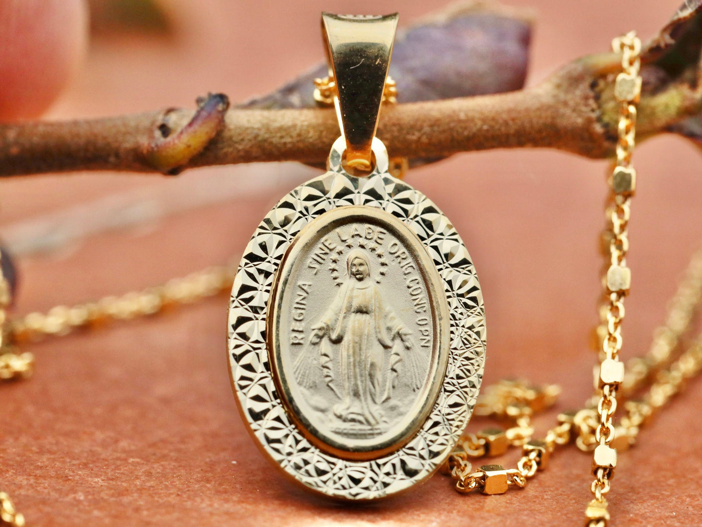 Medalla Milagrosa chapada en oro de 18 k, medalla de menta talla diamante, medalla de plata de ley 925, medalla católica, regalo para mujer, medalla de tamaño mediano