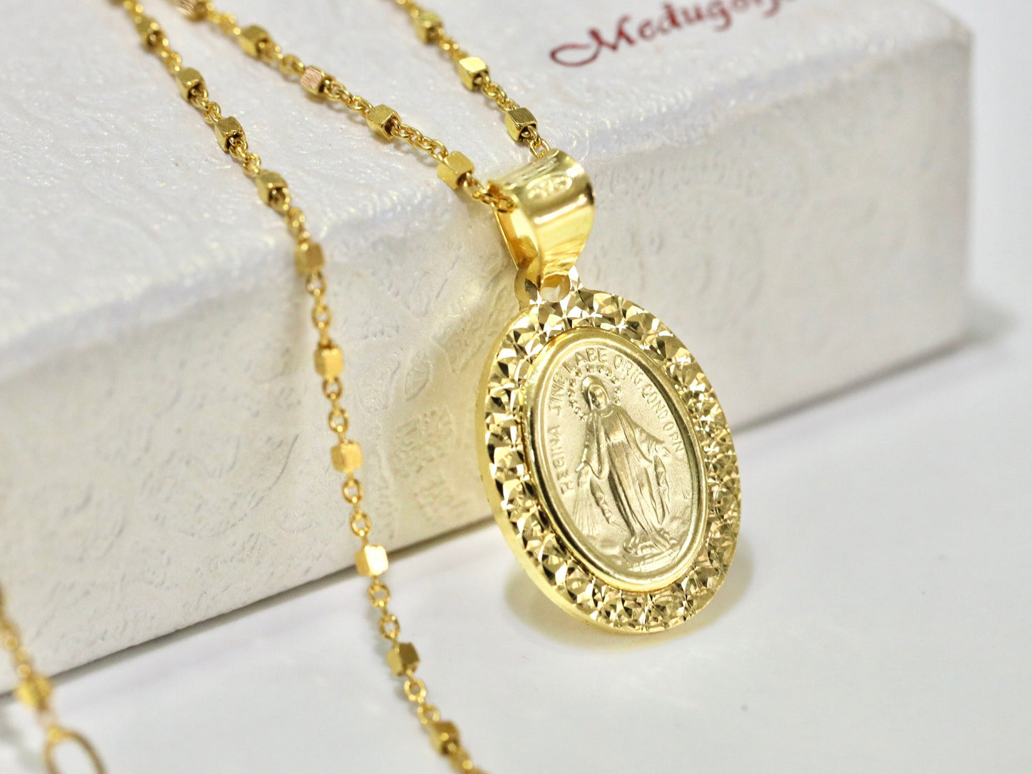Medalla Milagrosa chapada en oro de 18 k, medalla de menta talla diamante, medalla de plata de ley 925, medalla católica, regalo para mujer, medalla de tamaño mediano