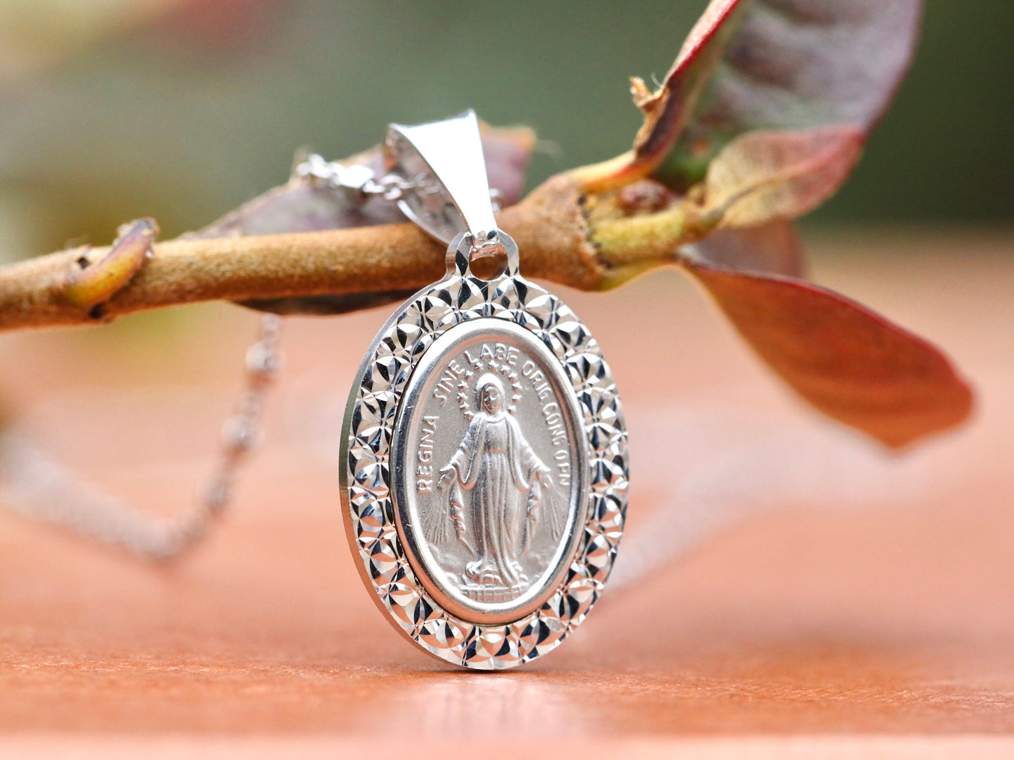 Medalla Milagrosa plata de ley 925, Medalla Milagrosa talla diamante, medalla Nuestra Señora de Gracia, medalla tamaño mediano para mujer, medalla tamaño mediano