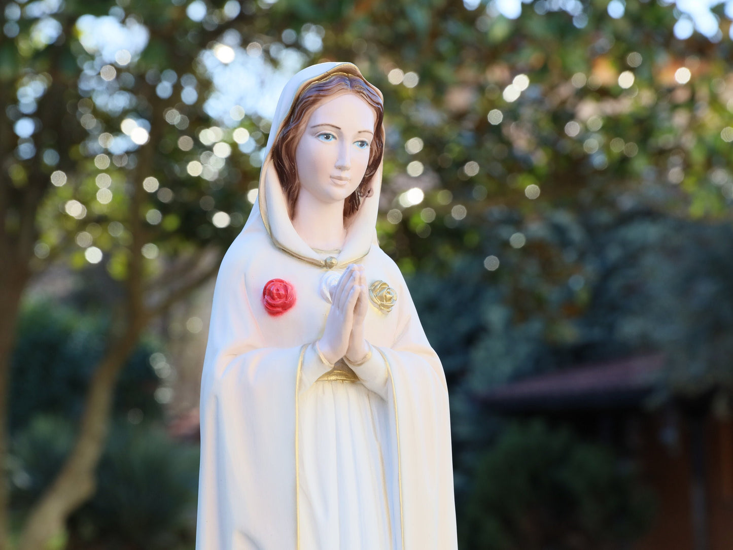 Estatua de Mystique Rose de 50 cm, estatua de Rosa Mistica, estatua de 20 pulgadas de Nuestra Señora, estatua de polvo de mármol de la Virgen María, estatua de jardín católico al aire libre