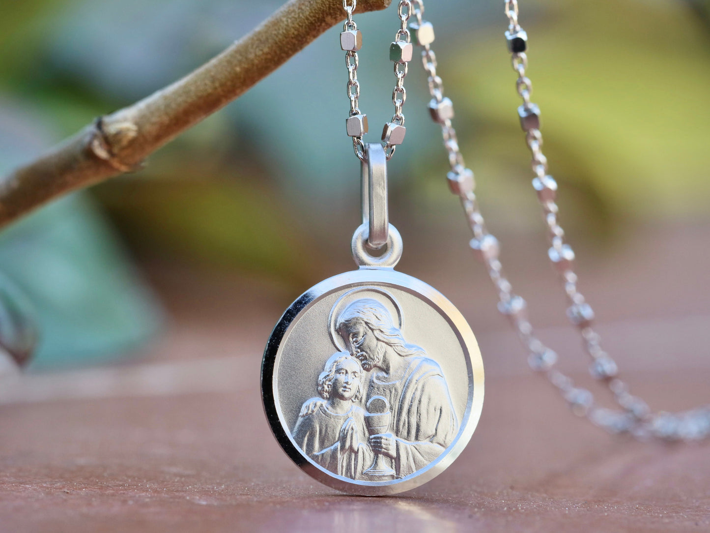 Holy communion medal, first communion pendant, high quality sterling silver 925 pendant, gift for catholic boy or girl, medal with Jesus