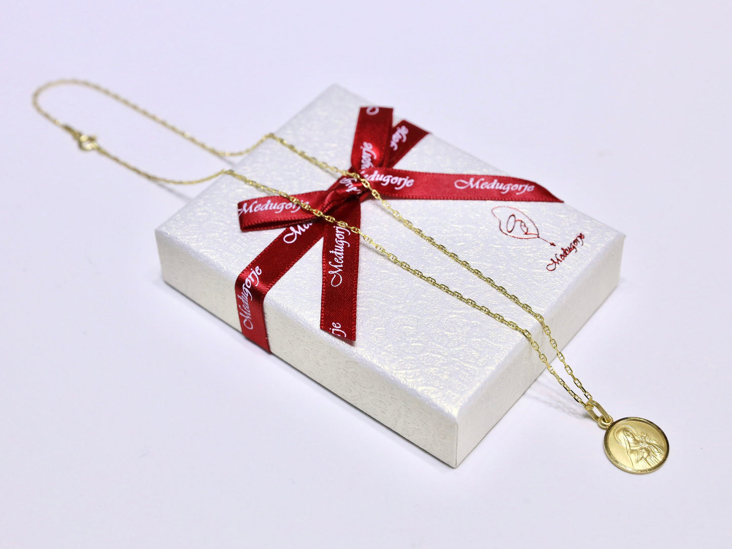 Santa Teresa de la Florecita, colgante de oro de 18 kt sobre plata de ley, Santa Teresa del Pequeño Jesús, medalla de santa católica, medalla de regalo para mujer