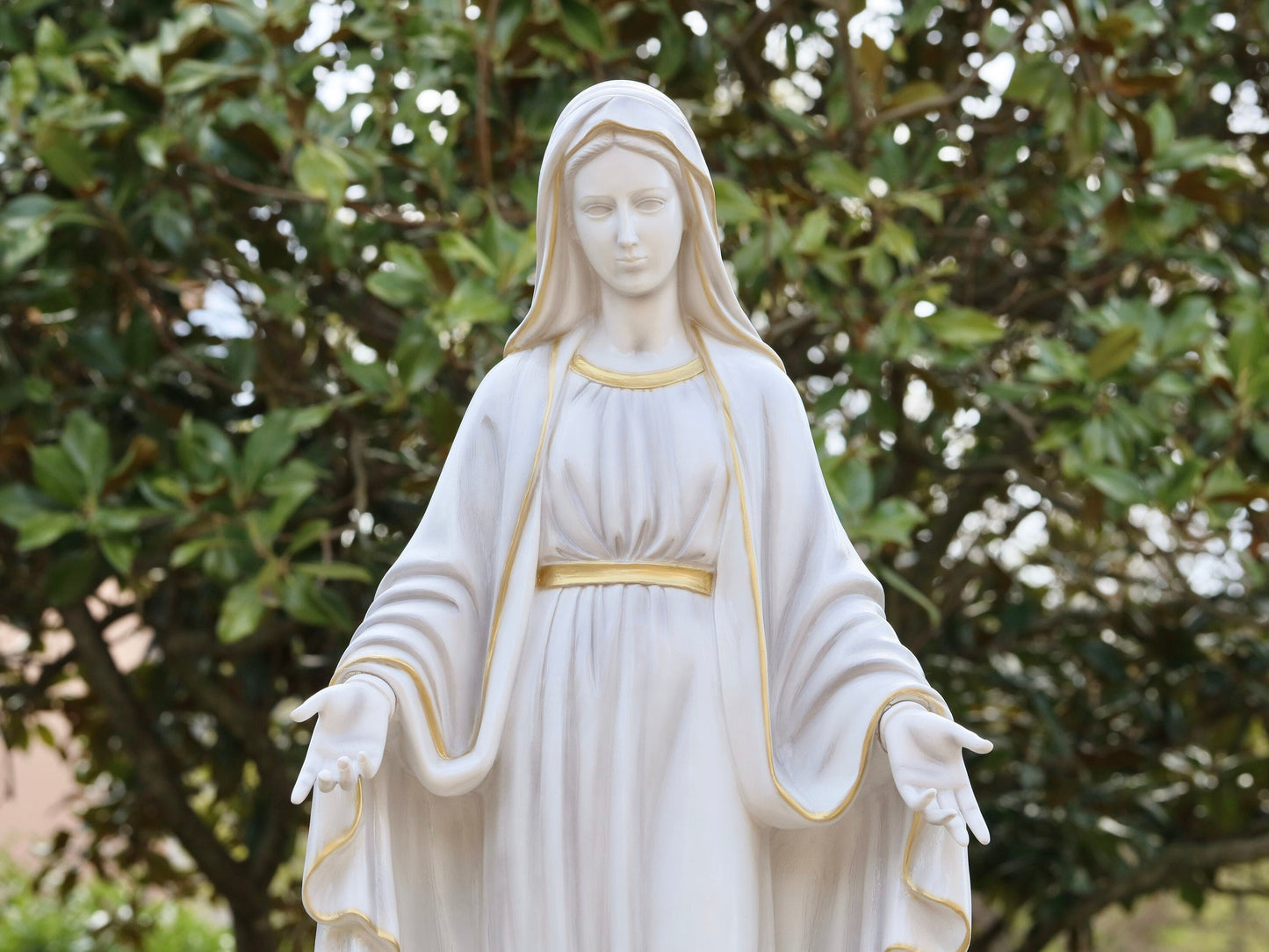 Estatua de jardín de la Virgen María, estatua de Nuestra Señora de 43 pulgadas, estatua de polvo de mármol de Nuestra Señora de Gracia, estatua de 110 cm de la Virgen María, altar del hogar