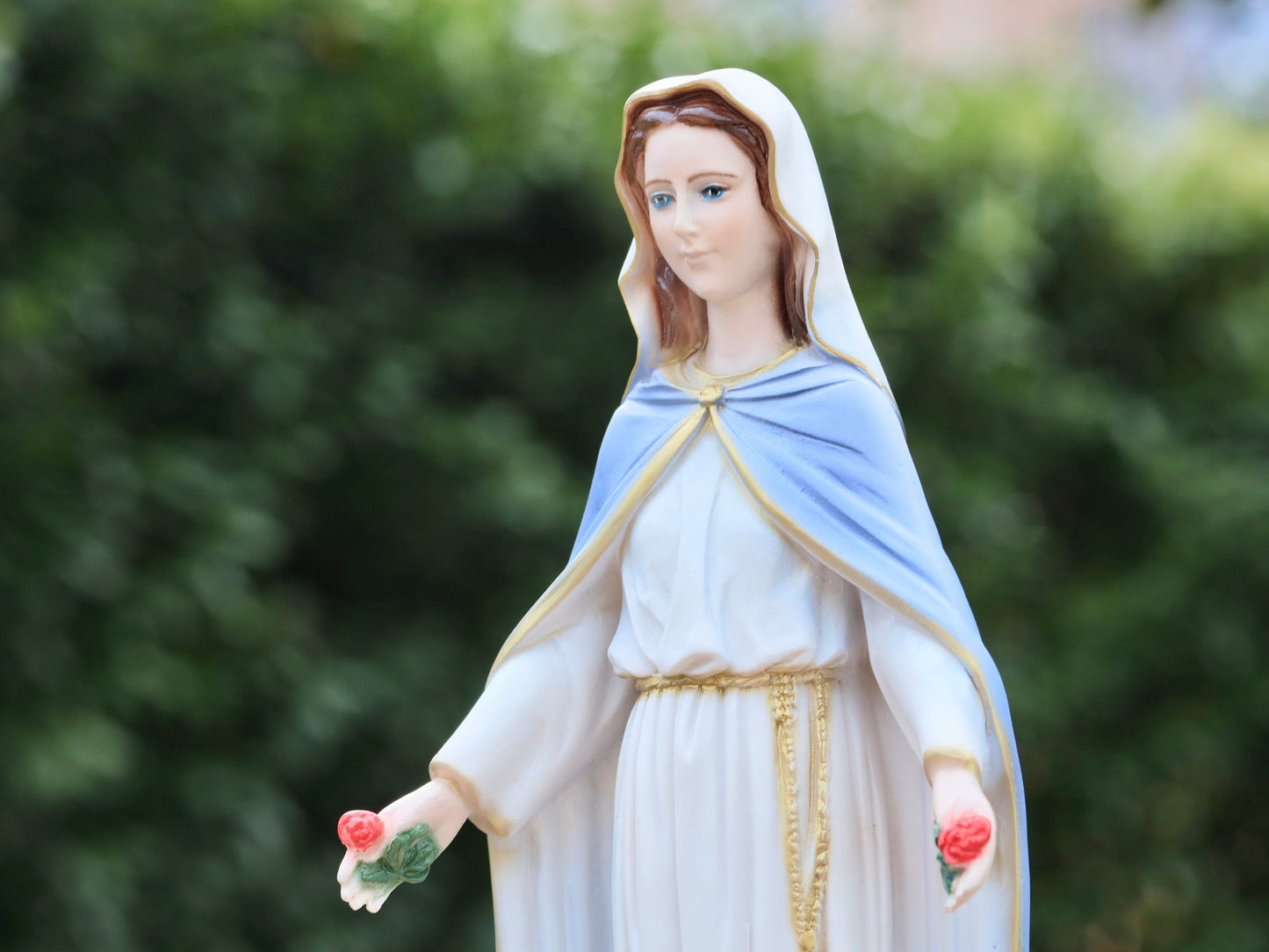 Estatua de Nuestra Señora de la Rosa, estatua católica, estatua de la Virgen María de 40 cm, estatua del altar del hogar, estatua del jardín de la Virgen María, estatua de polvo de mármol