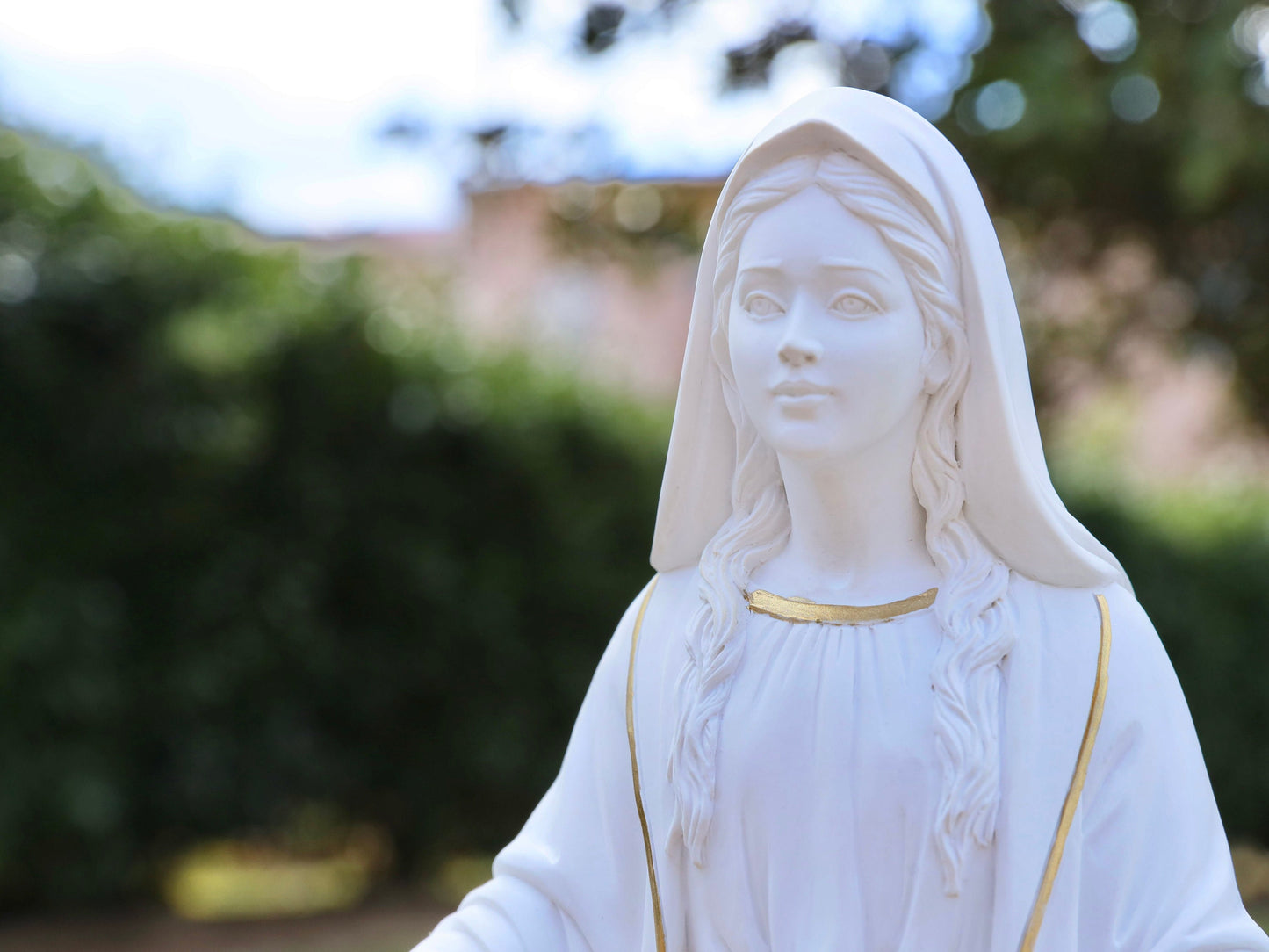 Nuestra Señora de la Meda Milagrosa, estatua de la Virgen María de 40 cm, estatua del altar del hogar, estatua de la Virgen María con Medalla Milagrosa, estatua de polvo de mármol