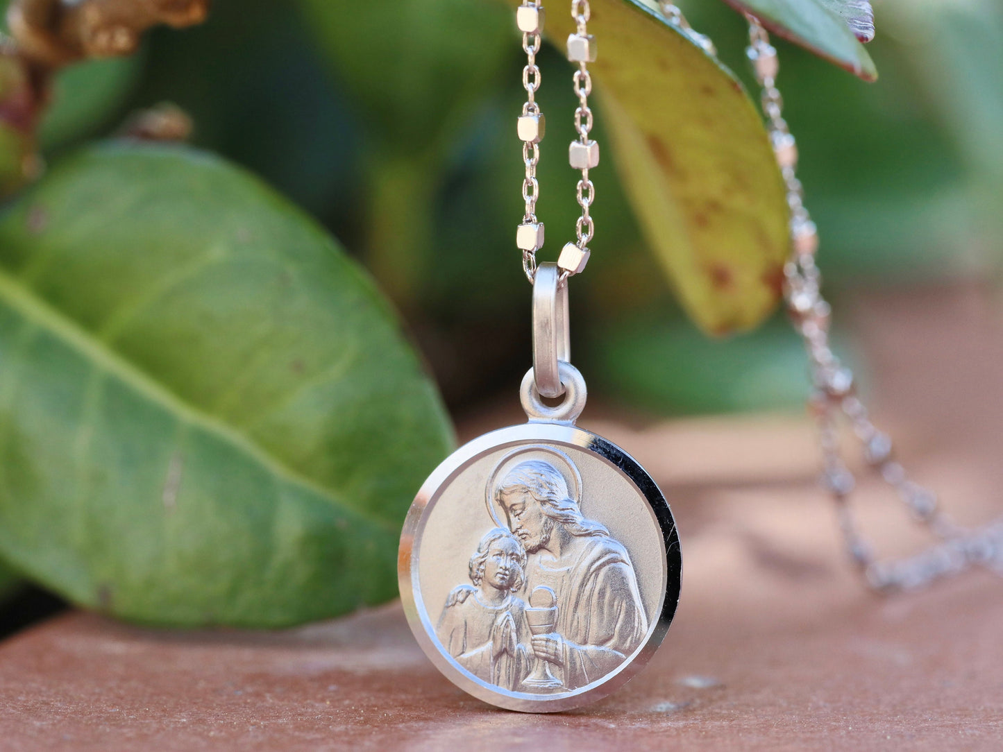 Holy communion medal, first communion pendant, high quality sterling silver 925 pendant, gift for catholic boy or girl, medal with Jesus