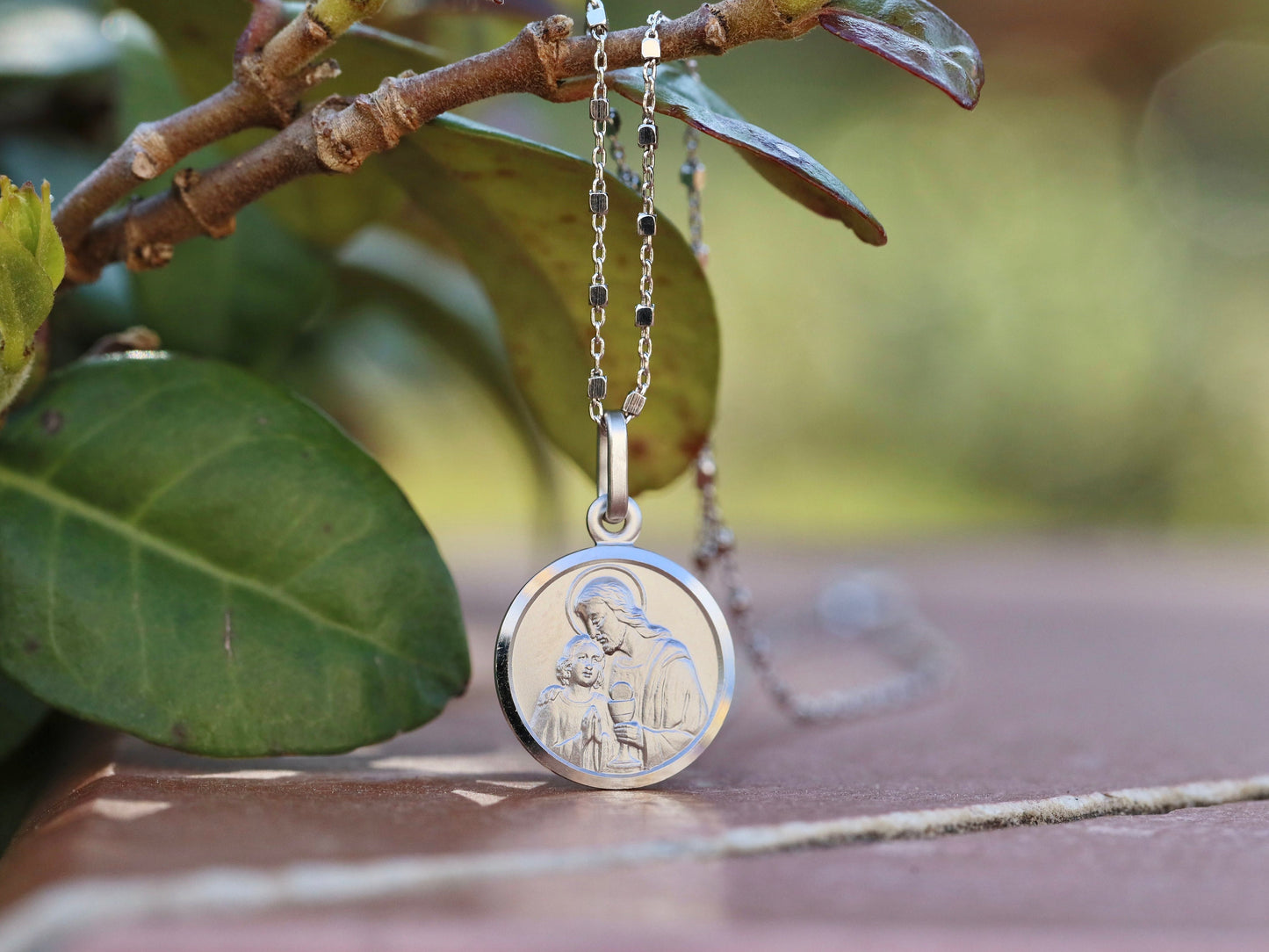 Holy communion medal, first communion pendant, high quality sterling silver 925 pendant, gift for catholic boy or girl, medal with Jesus