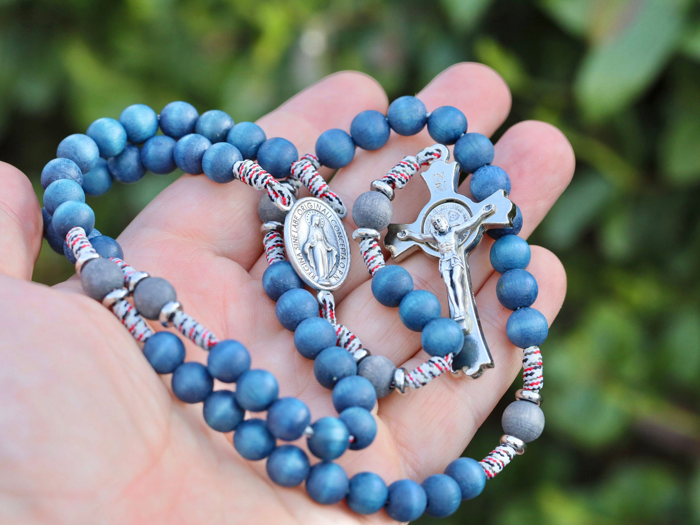 Rosario Paracord azul marino, rosario de madera de acacia, rosario robusto, rosario católico para hombre, rosario robusto con San Benito y Medalla Milagrosa