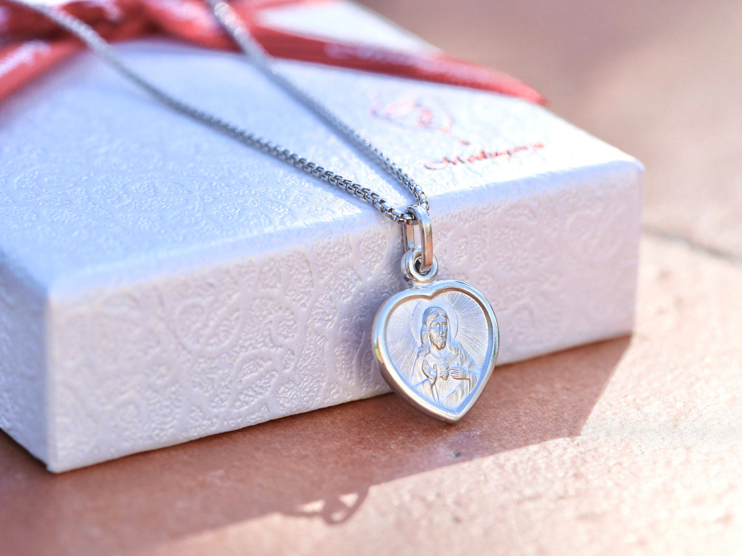 Medalla Escapulario pequeña, Escapulario de plata de ley 925, Medalla Escapulario para mujer, Nuestra Señora del Monte Carmelo con colgante del Sagrado Corazón de Jesús