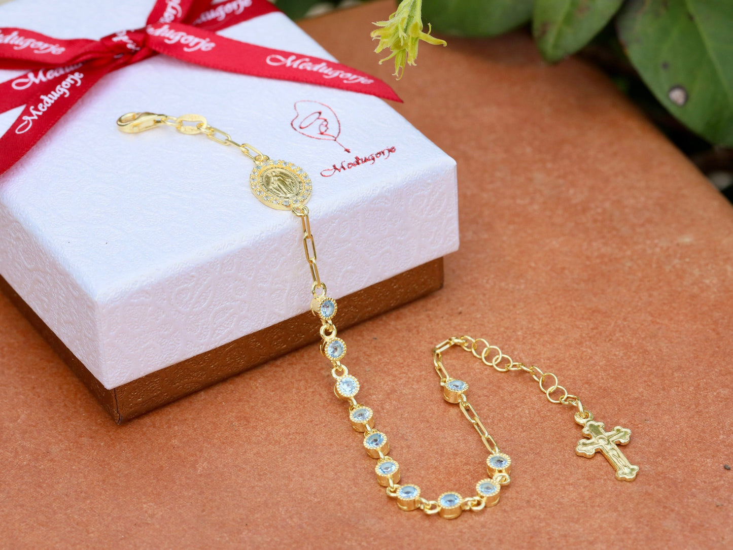 Pulsera Medalla Milagrosa, plata de ley 925, pulsera rosario chapada en oro de 18k para mujer, pulsera rosario de pedrería azul claro para mujer