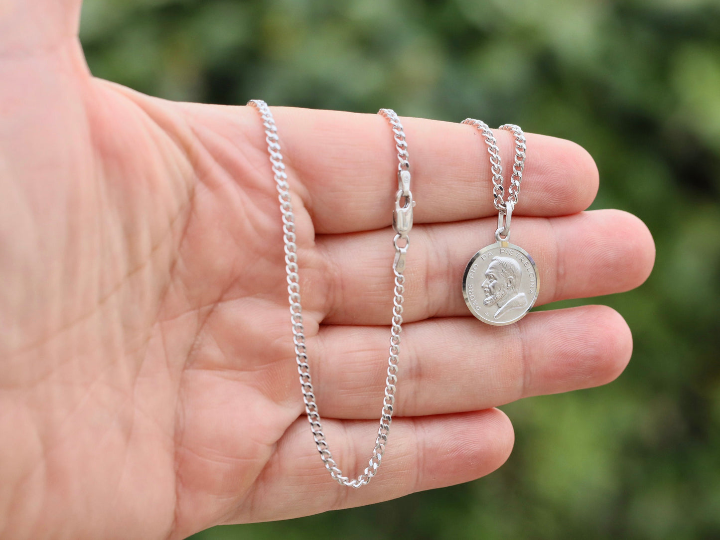 Medalla del Padre Pío de tamaño mediano, plata de ley 925, medalla de San Pío de Pietricina, medalla de 17 mm para hombre o mujer, medalla del santo católico,