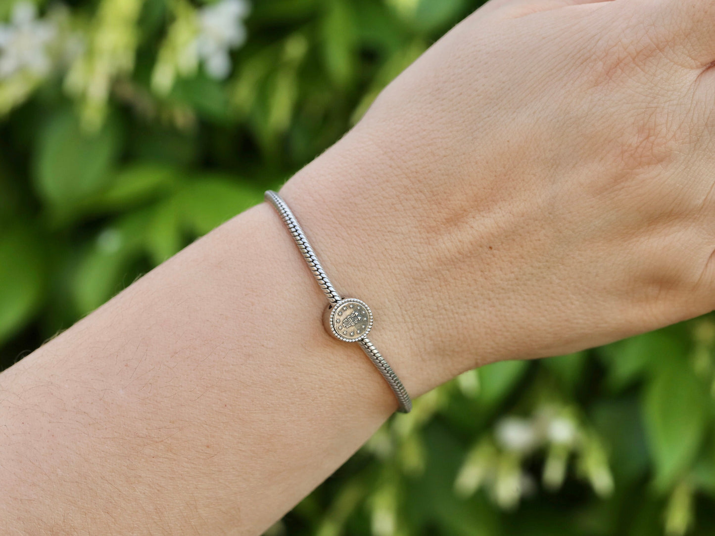 Encanto de la Medalla Milagrosa compatible con Pandora, encanto de plata de ley 925, encanto católico para pulsera, encanto de Nuestra Señora de Gracia, regalo para adolescentes