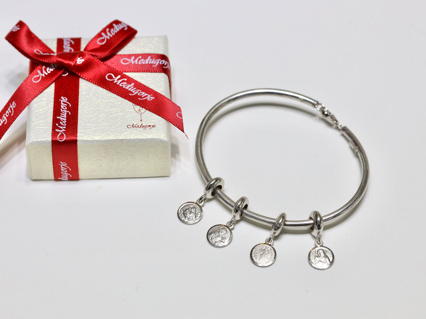 Santos católicos compatibles con Pandora en miniatura, encanto de pulsera de estilo europeo, regalo para mujeres católicas, encanto de santo católico coleccionable