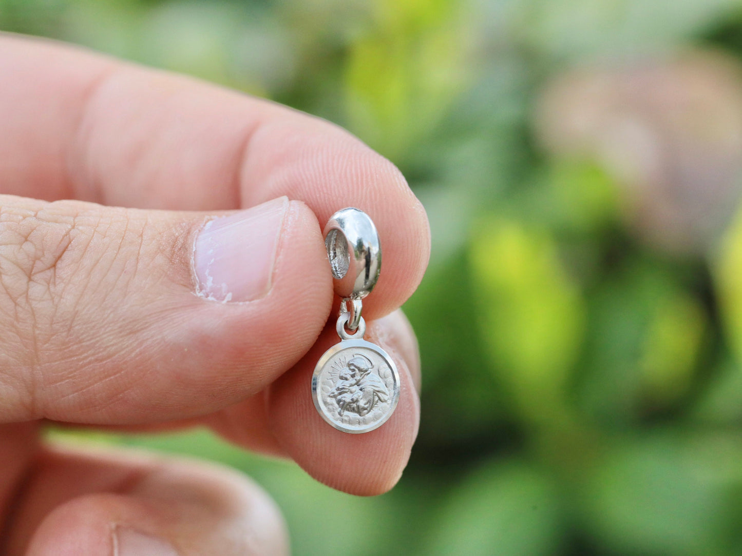 Santos católicos compatibles con Pandora en miniatura, encanto de pulsera de estilo europeo, regalo para mujeres católicas, encanto de santo católico coleccionable