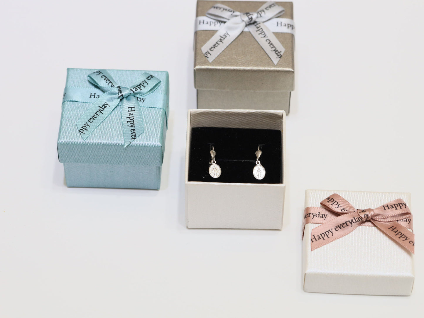Pendientes Medalla Milagrosa, pendientes Nuestra Señora de Gracia, pendientes Virgen María, pendientes plata de ley 925, pendientes de mujer para católica