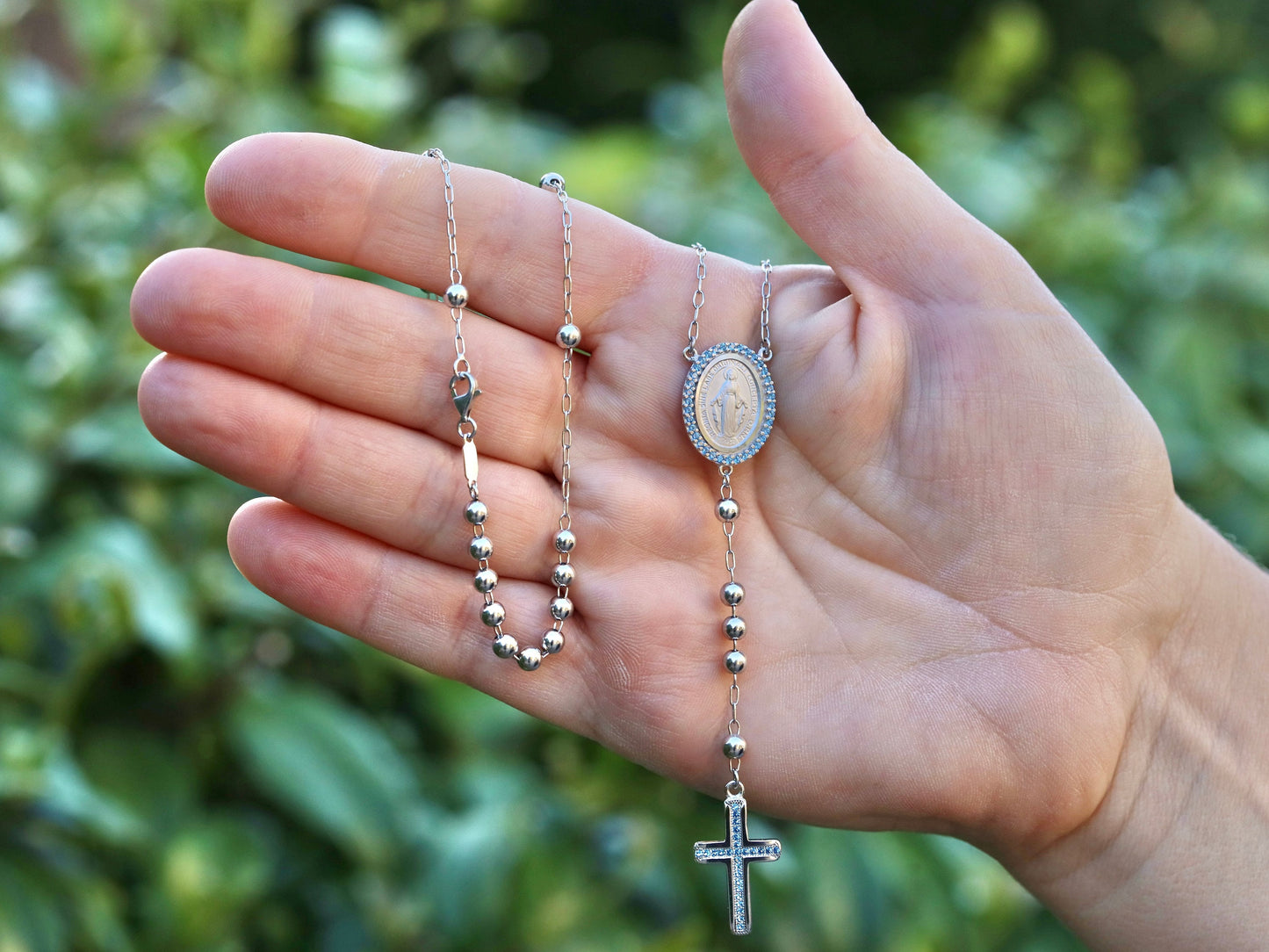 Collar Rosario de Plata de Ley 925 con Medalla Milagrosa de Circonio Cúbico Azul y Cruz
