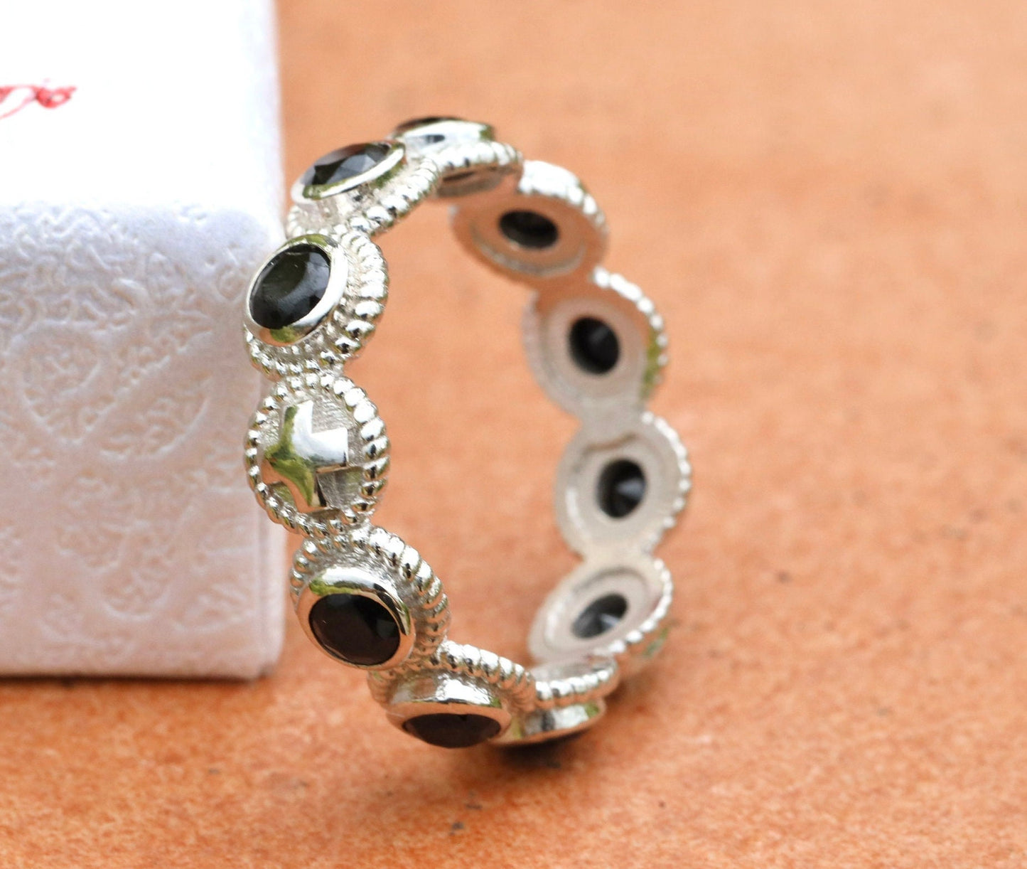 Anillo de rosario, plata de ley 925, rosario de una década, anillo de rosario de pedrería negra, anillo cruzado, anillo para mujeres católicas, rosario católico
