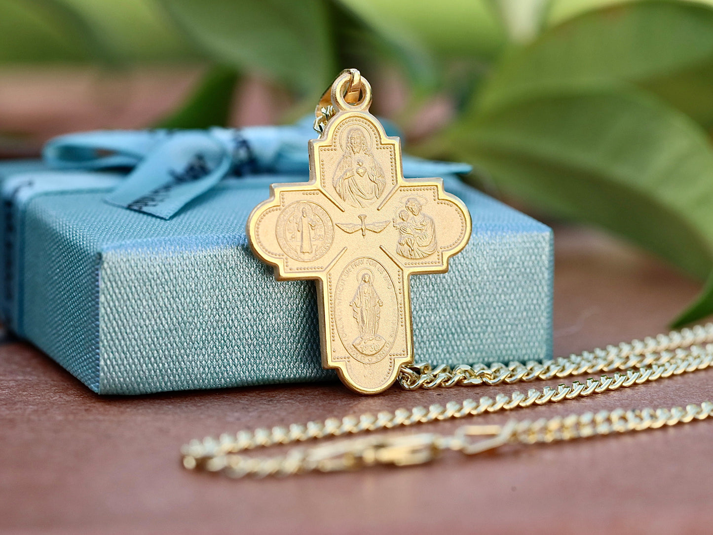 Cruz de 4 vías de plata de ley, cruz chapada en oro de 18 kt, cruz con santos devocionales, cruz escapulario, cruz medalla milagrosa