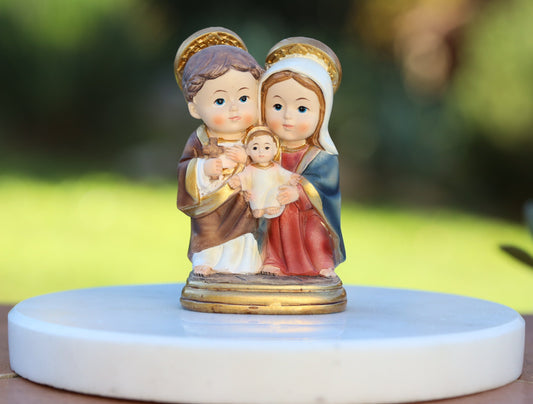 Miniatur-Baby-Sammlungsstatue der Heiligen Familie, kleine Statue der Heiligen Familie, handbemalte Statue der Heiligen Familie aus Harz aus Medjugorje