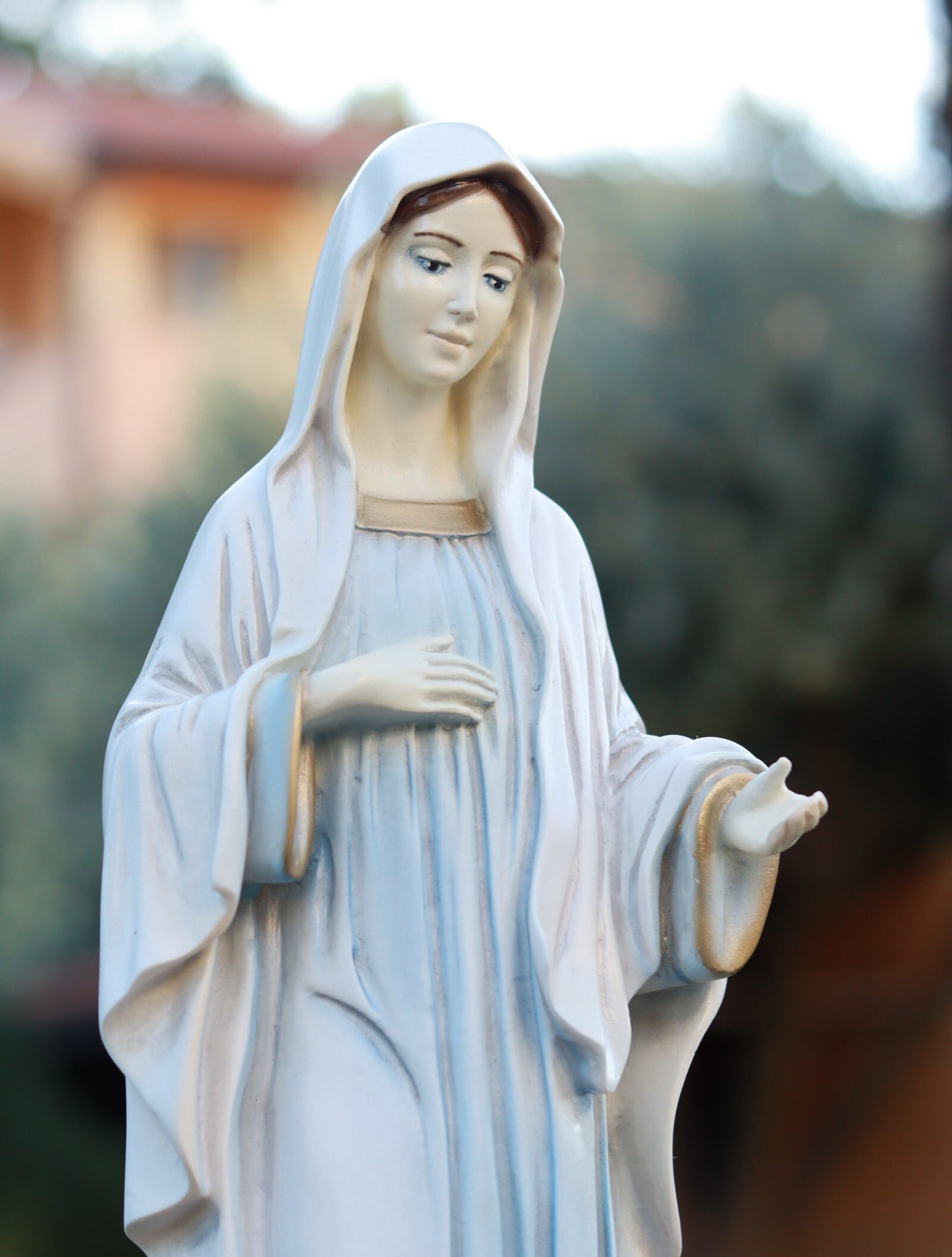 16 inch Medjugorje Queen of Peace statue , 40 cm statue of Our Lady,Mother Mary Home altar catholic statue, garden statue of Virgin Mary