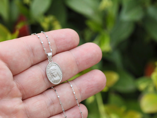 Medjugorje medal, Queen of Peace medal, Virgin Mary pendant, sterling silver 925 Mother Mary medal, oval medal of Our Lady, simple medal