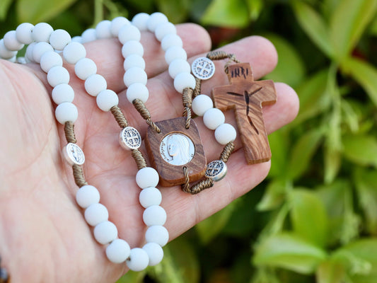 Pastel white Medjugorje rosary beads,Wooden rosary,costume centerpiece and cross,Divine  Mercy and Our Lady rosary beads, handmade rosary