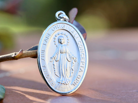 Medium size Miraculous Medal, Sterling silver Our Lady of Grace pendant, Miraculous Medal charm, Detailed Miraculous Medal from Medjugorje