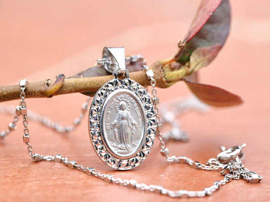 Sterling silver 925 Miraculous Medal, diamond cut Miraculous Medal, Our Lady of Grace medal, medium size medal for women, medium size medal