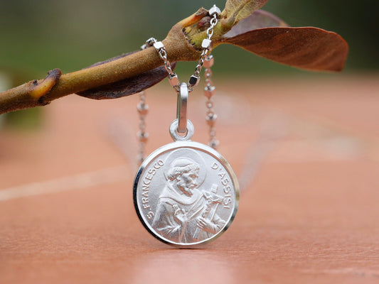 St Francis medal, sterling silver 925 medal, Medium size medal of St Francis of Assisi, catholic saint medal for women, devotional medal