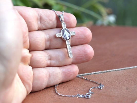 Silbermedaille „Unsere Liebe Frau der Gnade“, Kreuz aus Sterlingsilber mit der Jungfrau Maria, Kreuz im Cameo-Stil mit der Jungfrau Maria, Kreuz für Frauen, Medjugorje-Kreuz